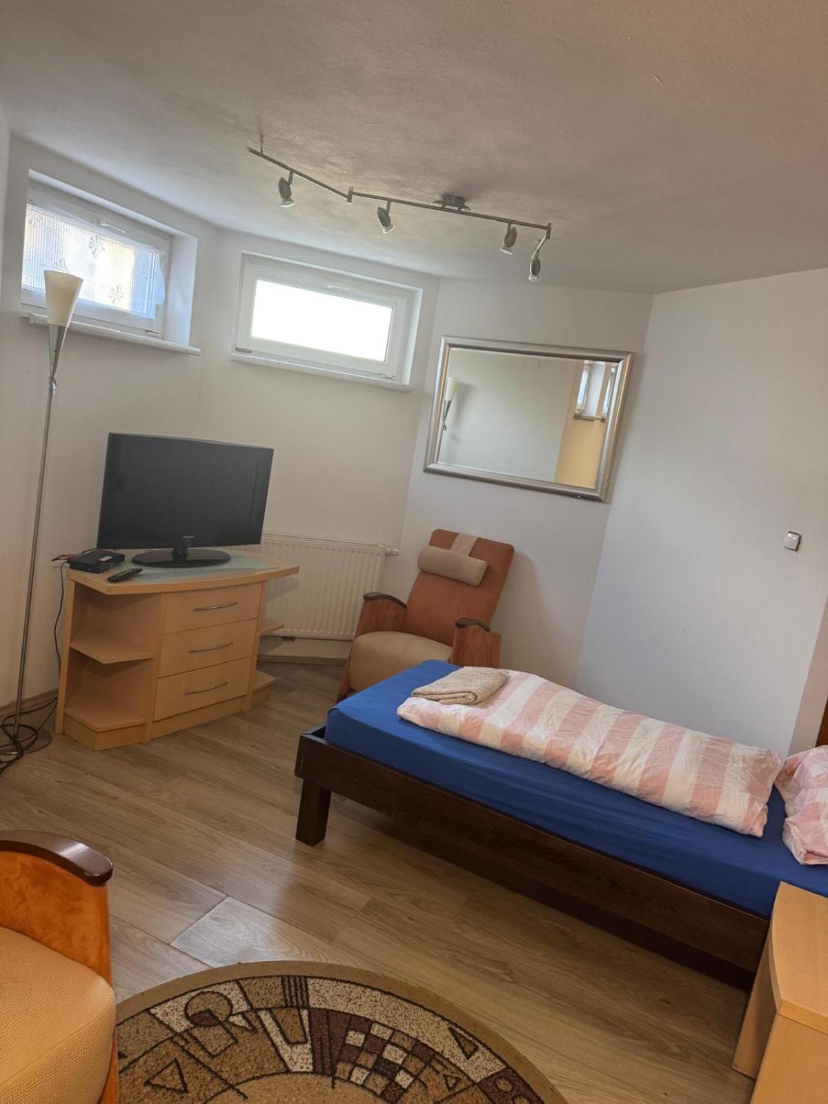 Caesar'S Motel Hagenbrunn Eksteriør billede
